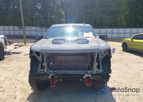 2024 Chevrolet Silverado 1500 4Wd Short Bed Lt Trail Boss z USA, uszkodzony, nr VIN 3GCUDFED8RG424927